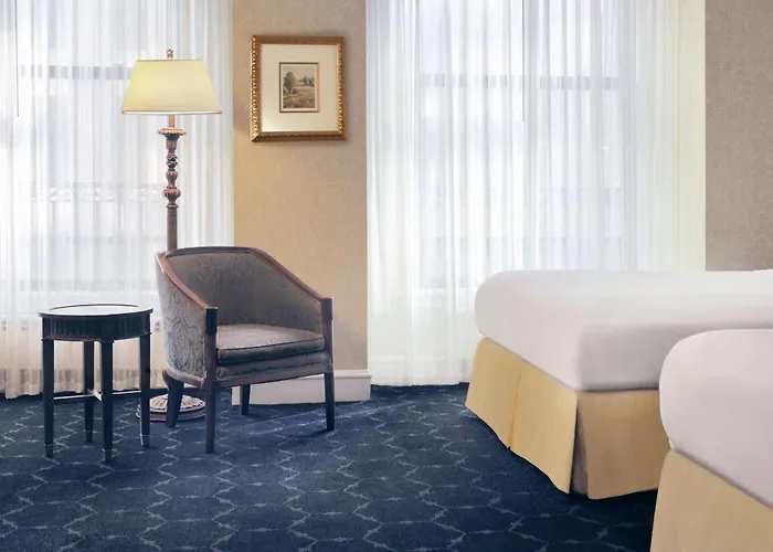 The Drake Hotel 4*