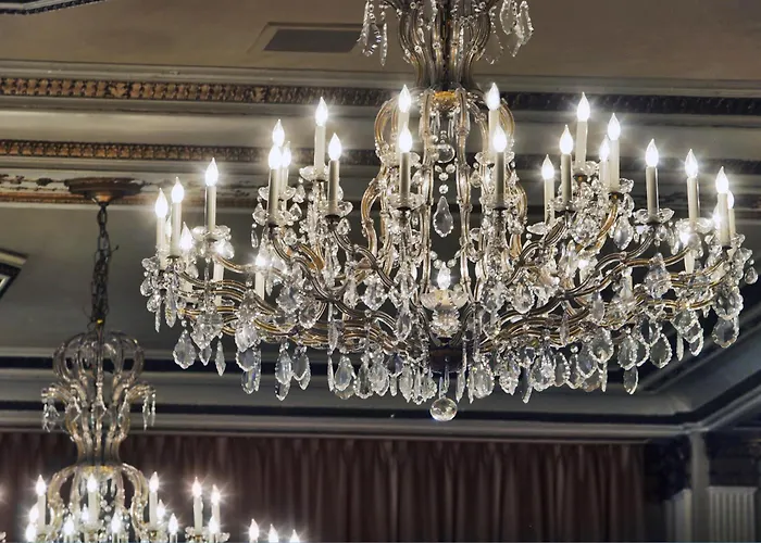 The Drake Hotel 4*